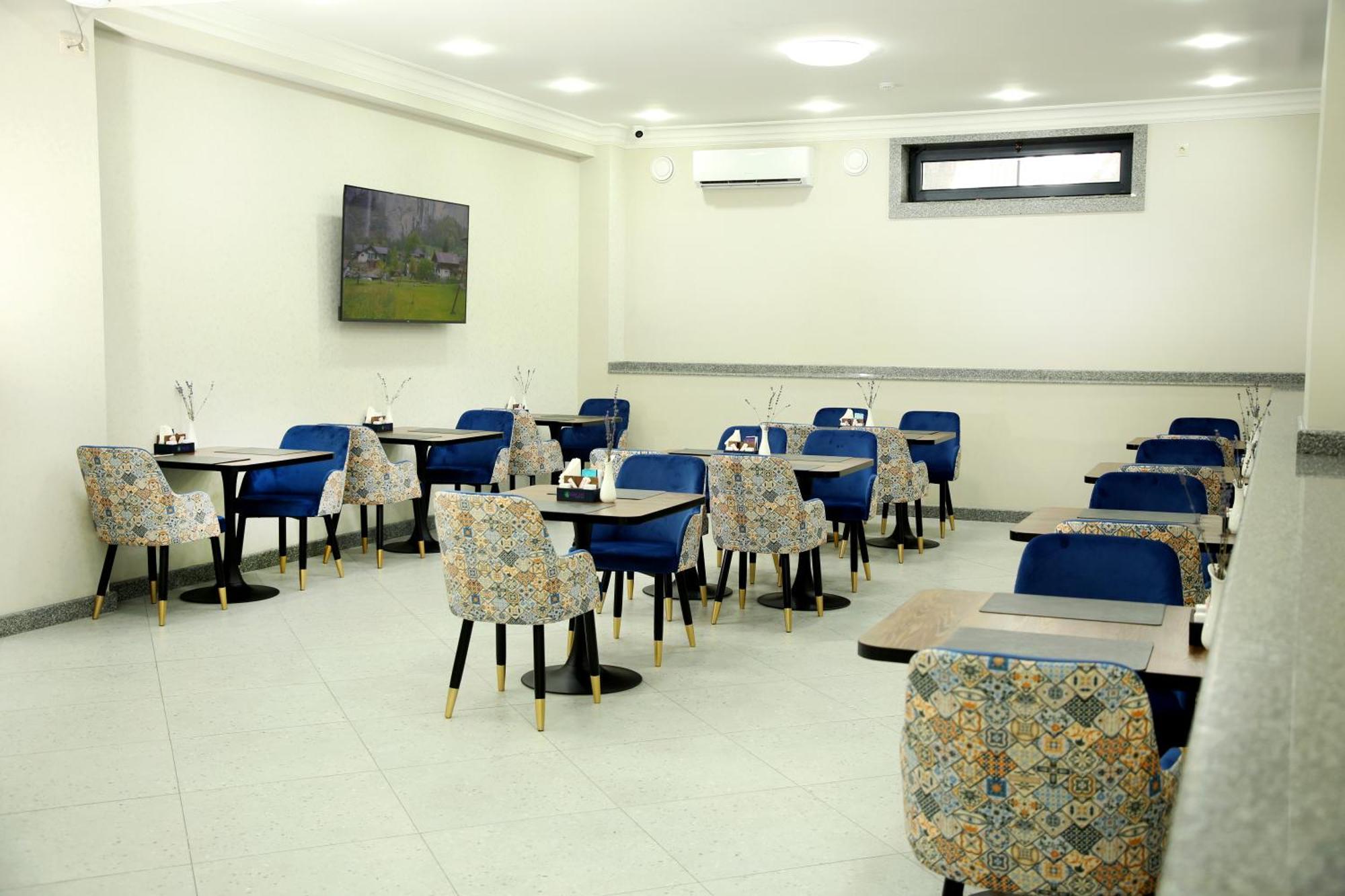 טשקנט Parklane Hotel מראה חיצוני תמונה