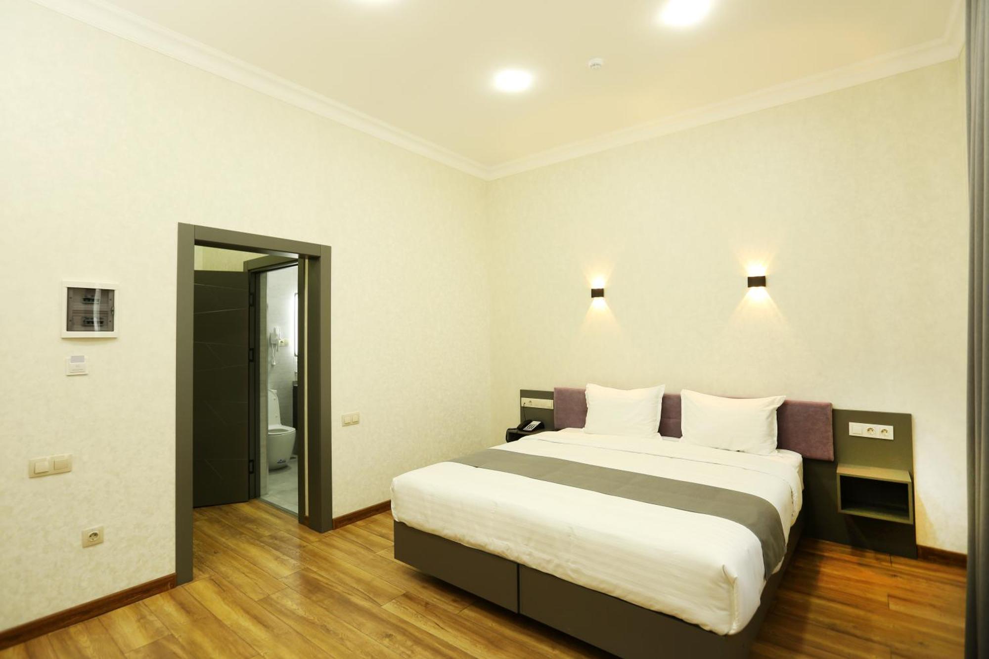 טשקנט Parklane Hotel מראה חיצוני תמונה