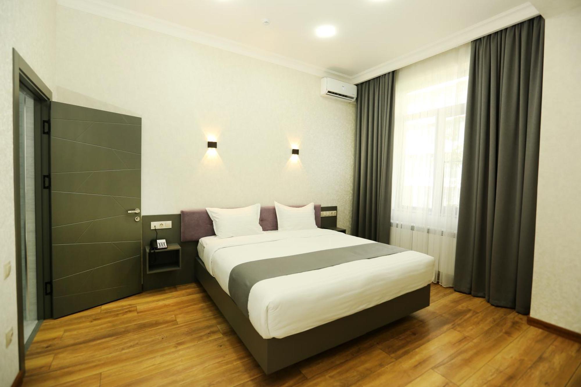 טשקנט Parklane Hotel מראה חיצוני תמונה