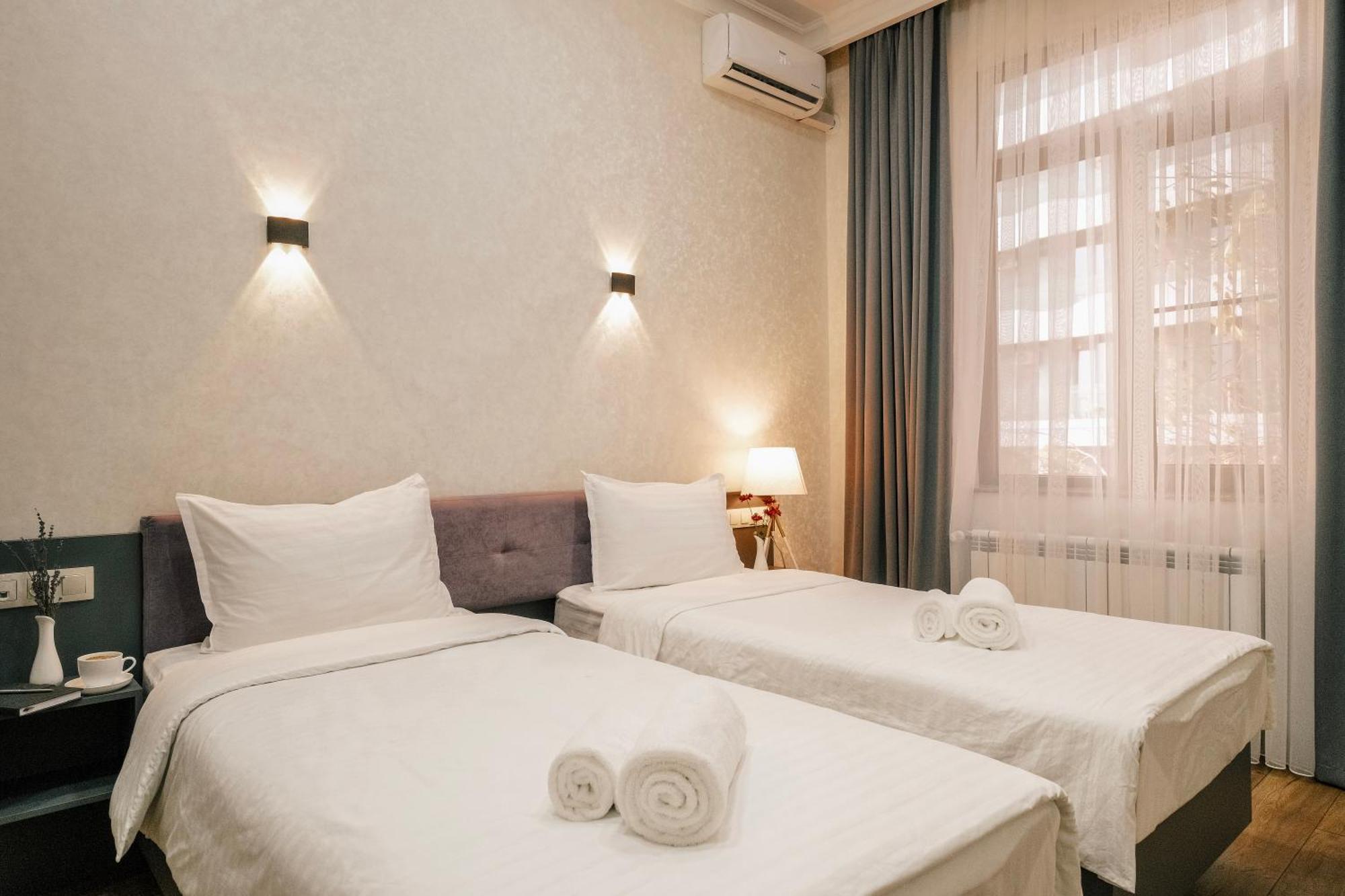 טשקנט Parklane Hotel מראה חיצוני תמונה